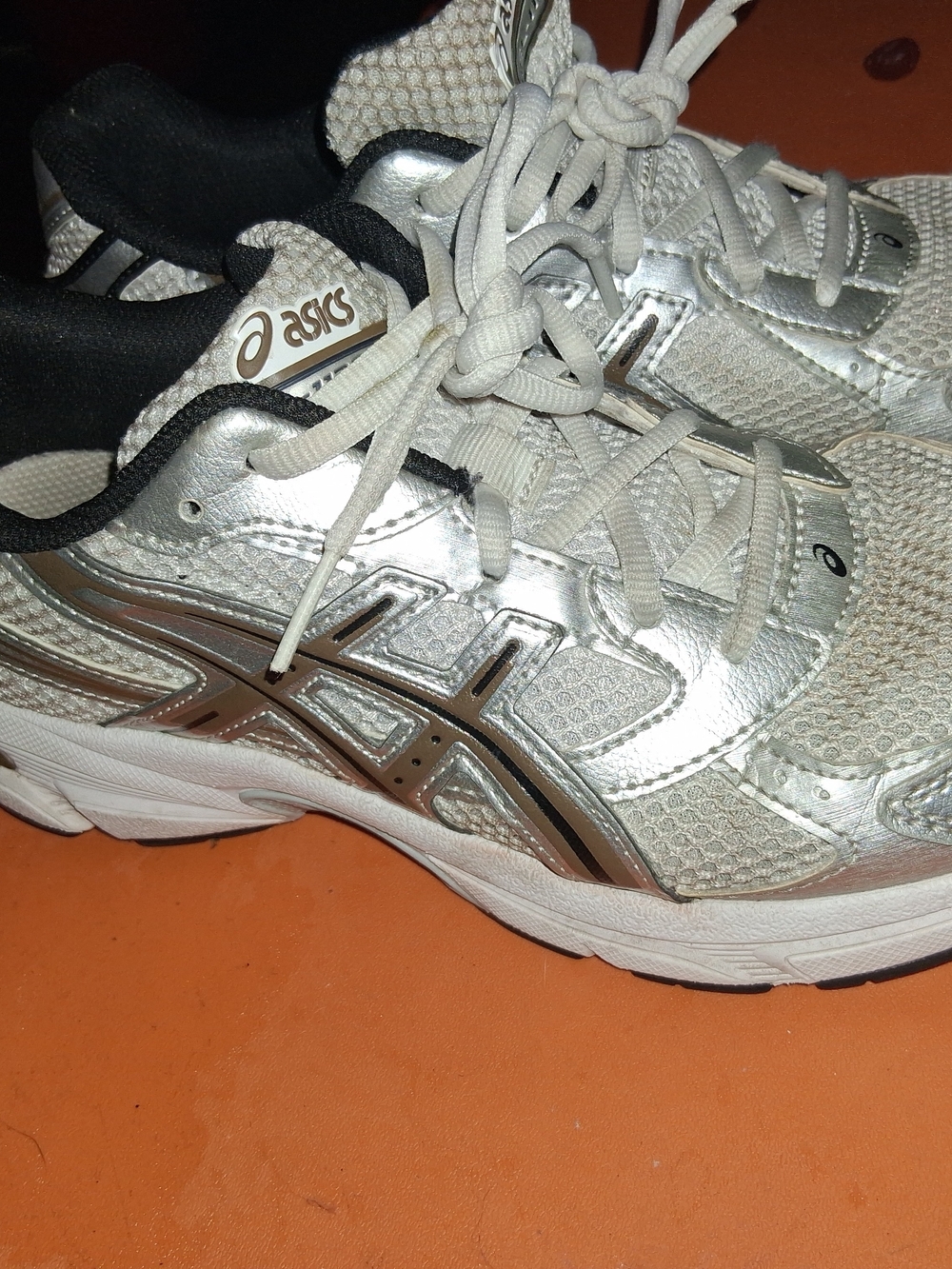 ASICS Gel 1130 Silver Mesh Running Sneakers Big Kids Size 6